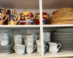 Dish sets (2 of 6), Biscotti jar matches top set