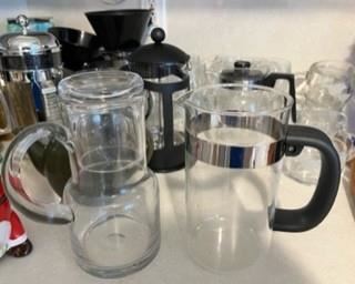 More coffee carafes and makers