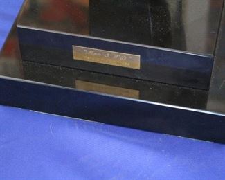 Man and Wife Statue - Harold Fromm