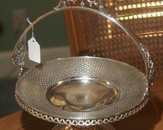 SILVERPLATE BASKET