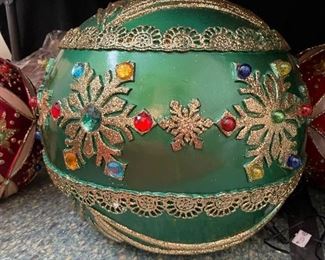 LARGE Outdoor Ornament Displays