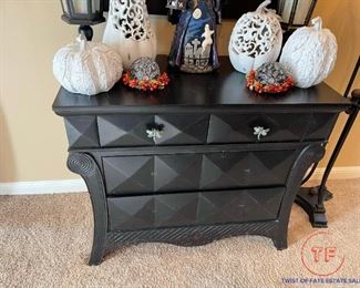 9 Drawer Chest with Dragonfly Pulls