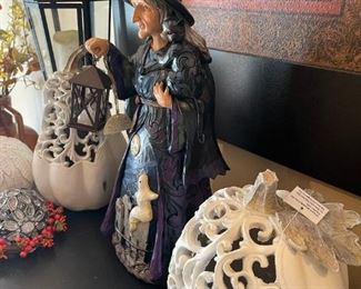 JIM SHORE Halloween Witch with Cat and Lantern