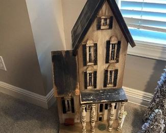 Primitive Wood Display House