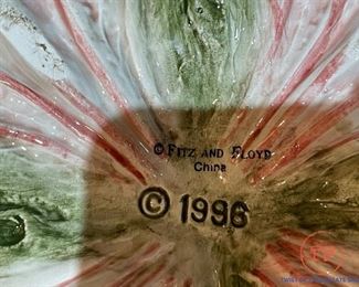 1996 FITZ AND FLOYD Bunny and Vegetables Soup Tureen