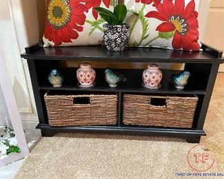 Primitive Bench with Wicker Baskets