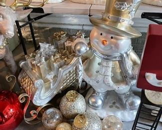 OUTDOOR Christmas Displays