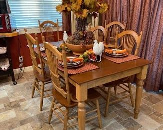 Made in Canada - Canadian Maple Kitchen Table Set