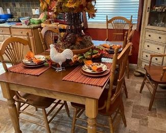 Made in Canada - Canadian Maple Kitchen Table Set