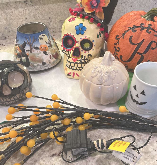 01Halloween Decor