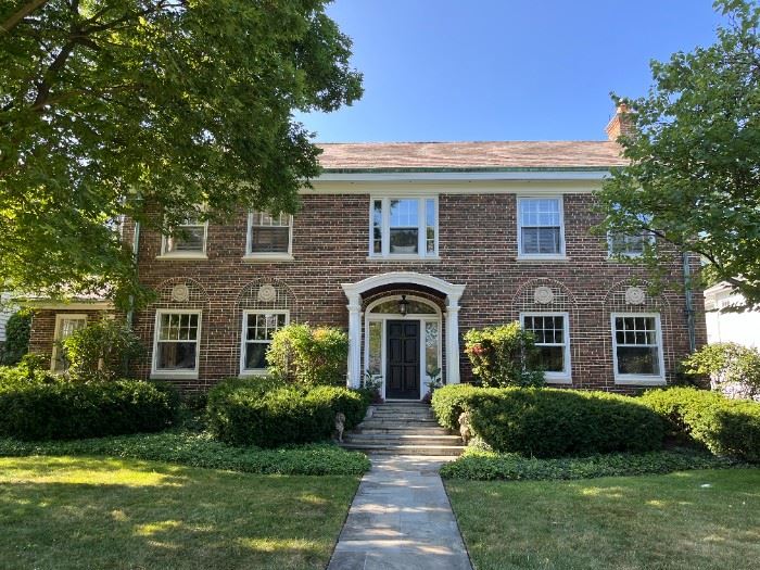 Lovely Kenilworth Estate Sale starts on 9/8/2022