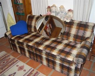 QUEEN SLEEPER SOFA