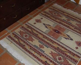 AREA RUG