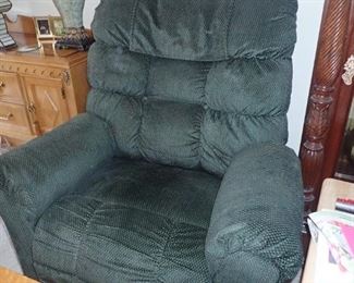 OVER SIZED ELECTRIC RECLINER
