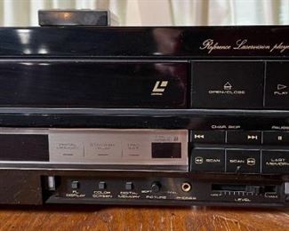 Pioneer LD-S1 Laservision Laser Disc Player	6.5x18x18in	HxWxD
