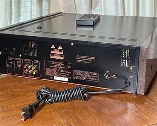 Pioneer LD-S1 Laservision Laser Disc Player	6.5x18x18in	HxWxD
