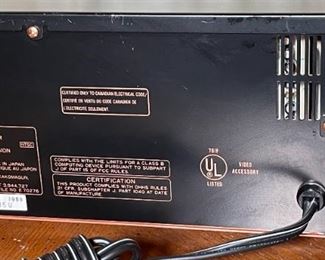 Pioneer LD-S1 Laservision Laser Disc Player	6.5x18x18in	HxWxD
