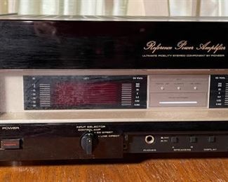 Pioneer M-90 Vintage Stereo Power Amplifier Amp	6x18x17in	HxWxD
