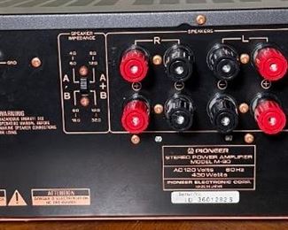 Pioneer M-90 Vintage Stereo Power Amplifier Amp	6x18x17in	HxWxD
