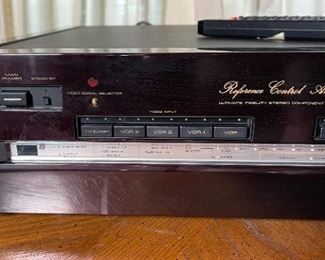 Pioneer C-90 Stereo Control Amplifier Preamp Preamplifier	5x18x16in	HxWxD
