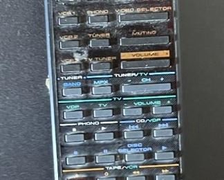 Pioneer C-90 Stereo Control Amplifier Preamp Preamplifier	5x18x16in	HxWxD
