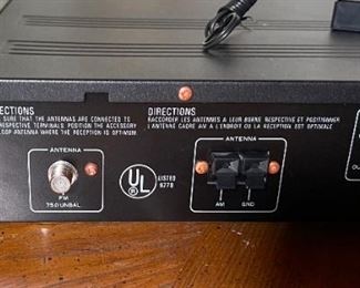 Vintage Pioneer F-91 AM/FM Digital Synthesized Stereo Tuner	3.5x18x12in	HxWxD
