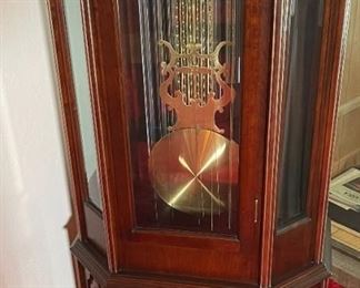 Sovereign The Aragon Grandfather Clock Limited Edition	86x29.5x18in	HxWxD
