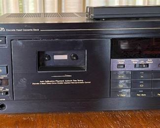 Nakamichi CR-7A Cassette Deck Tape Player  CR7a with Remote	5.5 x 17 x 12.5in	HxWxD
