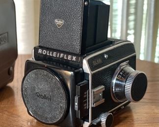 Rollei Rolleiflex SL66 Camera Body with Back & Case Medium Format SL-66	5x6x8in	HxWxD
