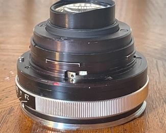 Carl Zeiss Planar 80mm f/2.8 Lens for Rolleiflex  Rollei SL66	3.25x2.5in	HxWxD
