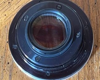 Carl Zeiss Planar 80mm f/2.8 Lens for Rolleiflex  Rollei SL66	3.25x2.5in	HxWxD
