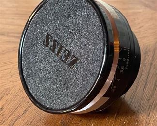 Carl Zeiss Planar 80mm f/2.8 Lens for Rolleiflex  Rollei SL66	3.25x2.5in	HxWxD
