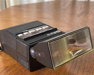 Rollei Rolleiflex Beta 5 Flash	2x3x6.5in	HxWxD
