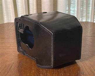 Rollei Rolleiflex SL66 Eveready Case Black Leather	4.5x4.5x7in	HxWxD
