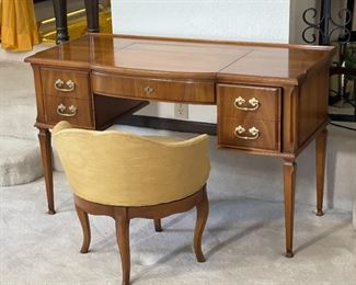 AS-IS John Widdicomb Flip-Top Vanity & 1262 Swivel Chair	29 x 47 x 21in	HxWxD
