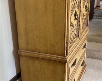 1970s Vintage Dresser	52 x 40 x 19in	HxWxD

