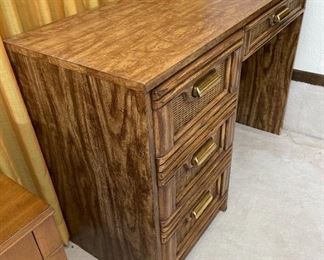 Vintage Desk	29 x 42 x 18.5in	HxWxD
