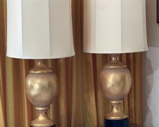 2pc Vintage Heavy Urn Lamps PAIR	43 x 17.5in diameter	
