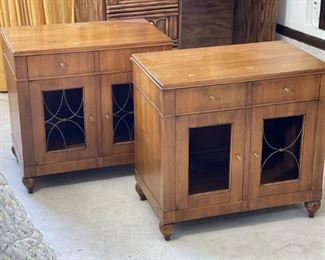 2pc 1950s John Widdicomb Nightstands	23 x 25 x 15.5in	HxWxD
