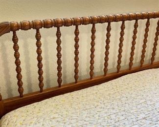 Queen Bed with Headboard	Mattress 61 x 80in  headboard 42 x 64in	HxWxD
