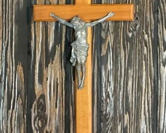 Crucifix Wood & Metal	23x12.5in	
