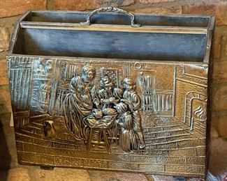 Vintage Hammered Brass Magazine Holder Newspaper Rack	12x14.5x5.75in	HxWxD
