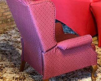 La-Z-Boy Classic Kimberly High Leg Recliner	41x29x36in	HxWxD
