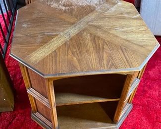 AS-IS 2pc Octagon side Tables	23 x 28 x 28in	HxWxD
