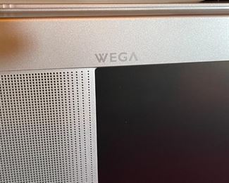 Sony Wega projection TV with Stand		
