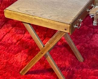 Oak Snack Tray Cabinet Collapsible TV trays Tables	24 x 17.5 x 24in	HxWxD
