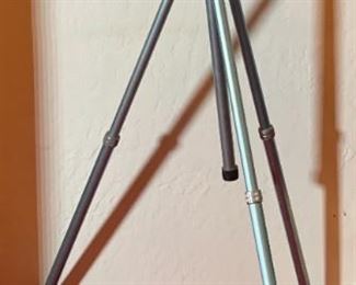 Celestron C90 1000mm Maksutov Telescope with Tripod	Telescope 10 x 4 in diameter	
