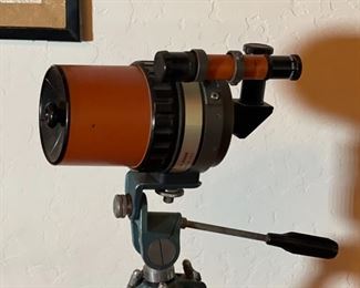 Celestron C90 1000mm Maksutov Telescope with Tripod	Telescope 10 x 4 in diameter	
