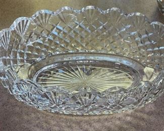 Waterford Crystal Oval Bowl Criss Cross & Fan Pattern Giftware Collection	3.25 x 10.75 x 7.5in	HxWxD
