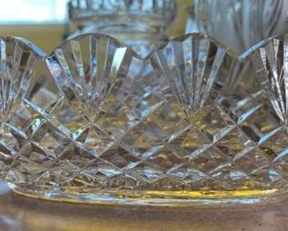 Waterford Crystal Oval Bowl Criss Cross & Fan Pattern Giftware Collection	3.25 x 10.75 x 7.5in	HxWxD
